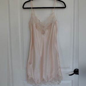 Vintage Patricia Fieldwalker Silk Lace Lingerie Slip Neiman Marcus Medium